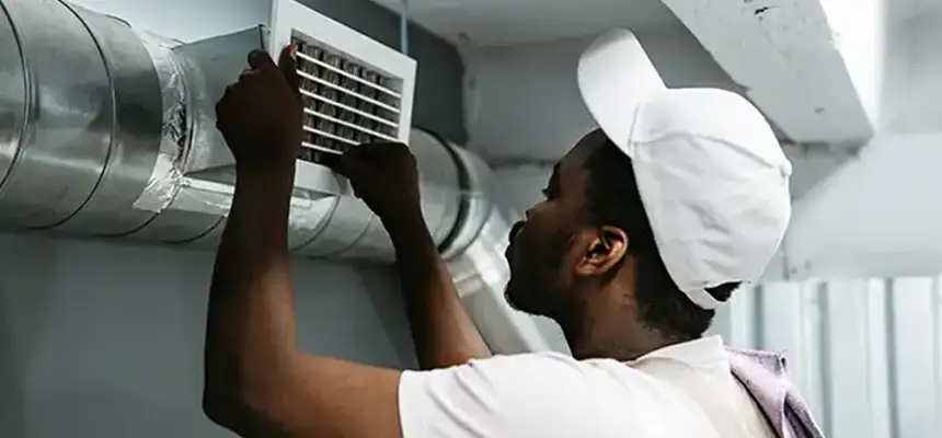 Our Licensed And Insured Cleaners in Flint, MI